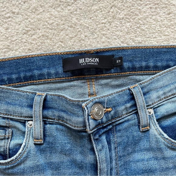 Hudson Jeans “Nico” Frayed Hem Light Wash Denim Size 27 - Picture 11 of 15